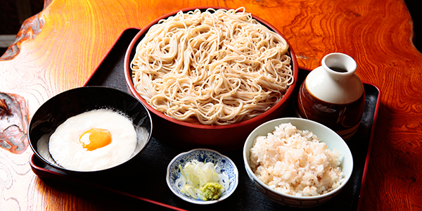 丹波篠山直送とろろ月見